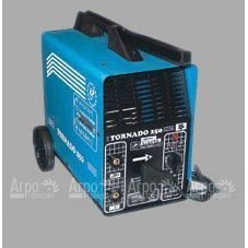 Сварочный трансформатор Tornado 250 с акс. в Ростове-на-Дону