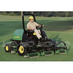 Бензиновая газонокосилка для фейрвея  Jonh Deere - 3235 С  в Ростове-на-Дону