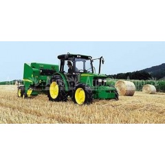 Многофункциональный минитрактор John Deere 5215 в Ростове-на-Дону