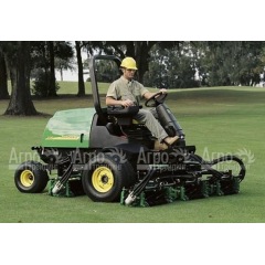 Бензиновая газонокосилка  для фейрвея Jonh Deere - 3225 С в Ростове-на-Дону